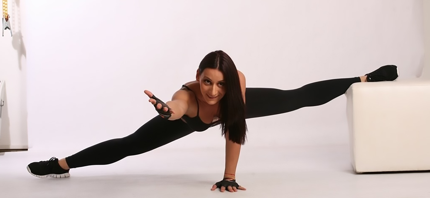 Roxana Chiperi - Trainer and entertainer - www.roxanachiperi.com
